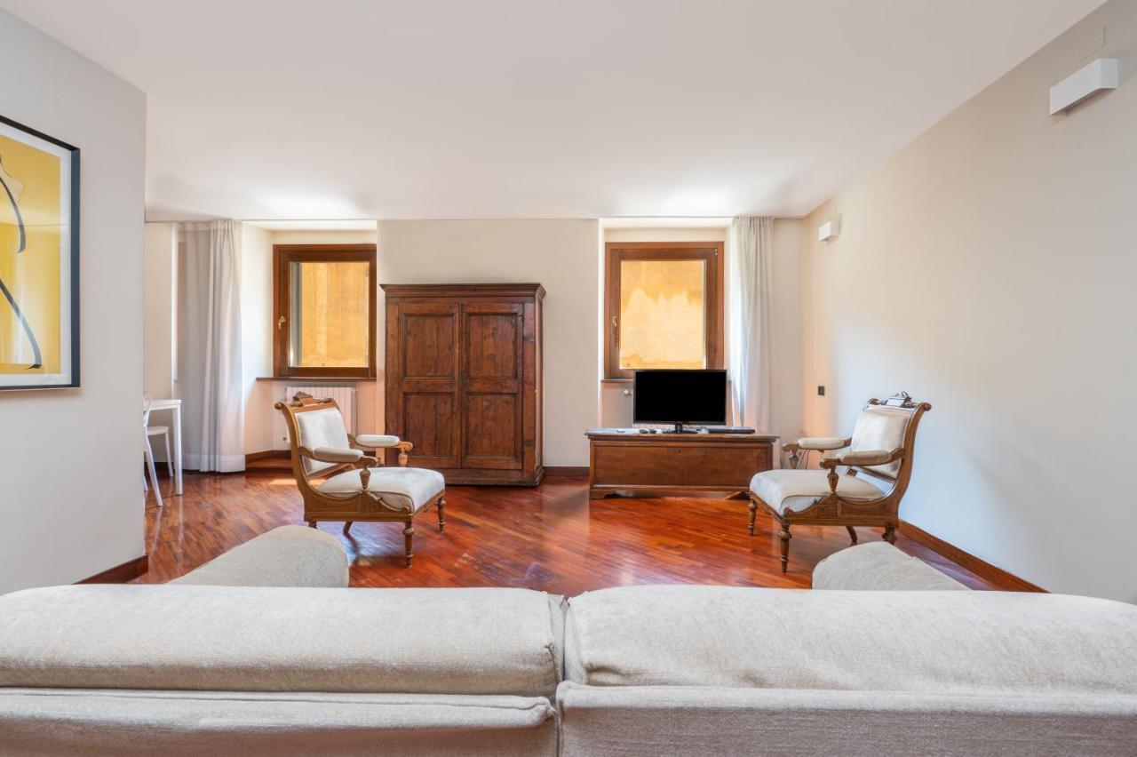 Cozy 2 Bedroom In The Heart Of ヴェローナ エクステリア 写真