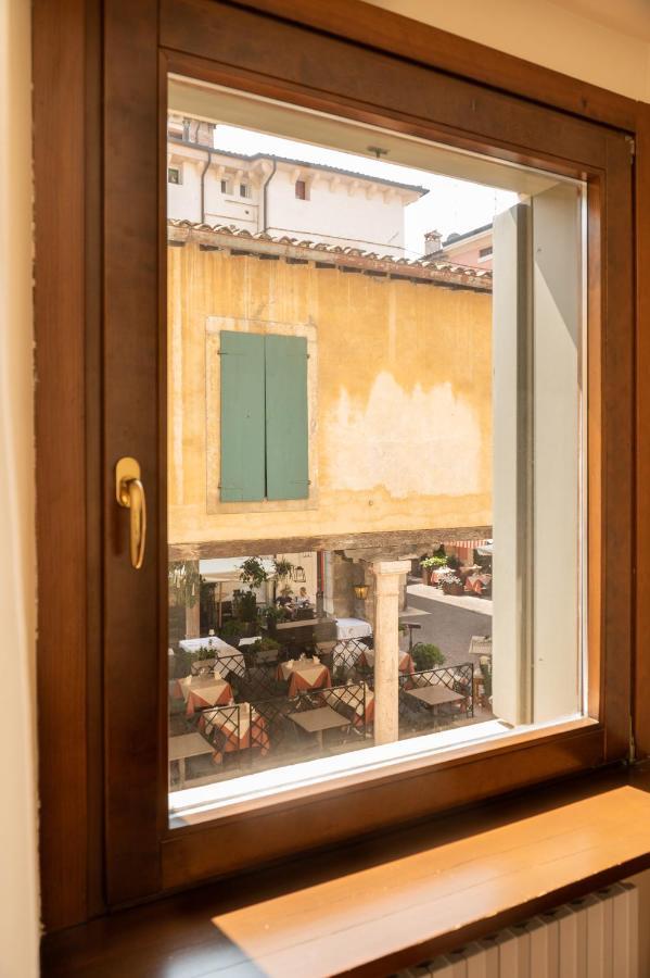 Cozy 2 Bedroom In The Heart Of ヴェローナ エクステリア 写真